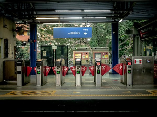 Comment organiser une visite des temples bouddhistes au Sri Lanka?